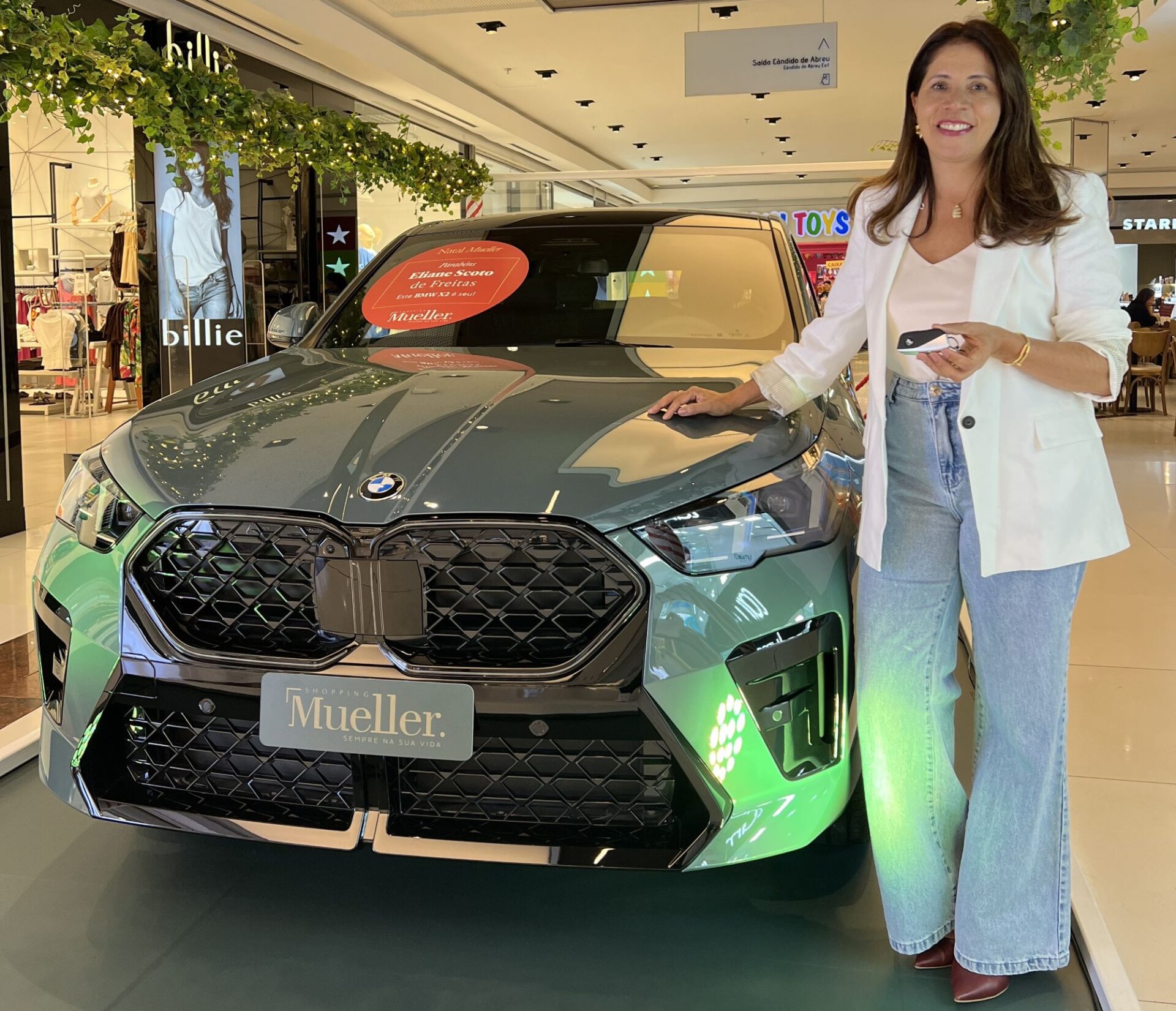 Cliente do Shopping Mueller há mais de 20 anos ganha BMW X2 na campanha de Natal