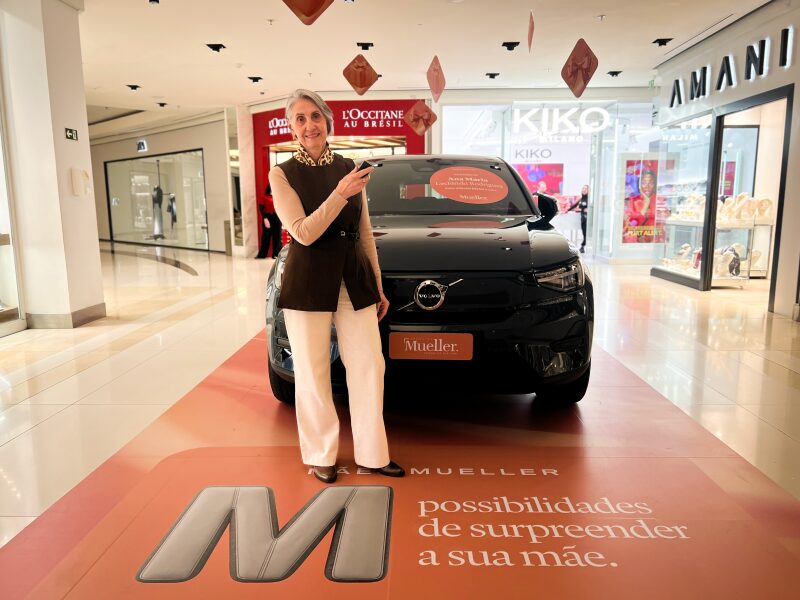 Cliente do Shopping Mueller ganha Volvo elétrico em campanha de Dia das Mães