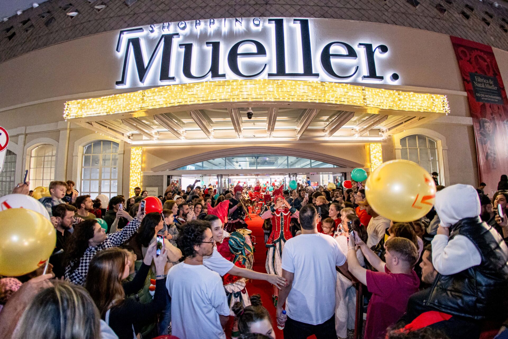 Shopping Mueller inaugura Natal com a chegada do Papai Noel em 5 de novembro